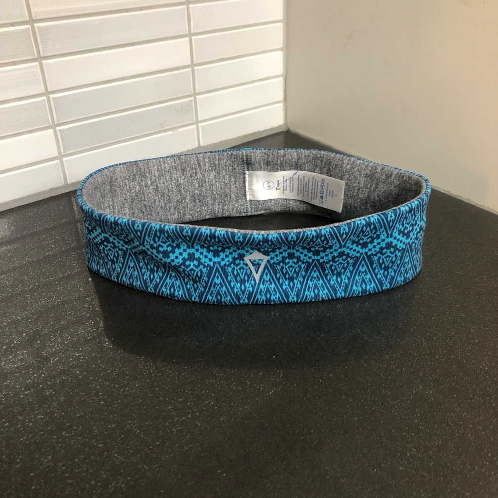 EUC Ivivva by Lululemon reversible girl’s headband